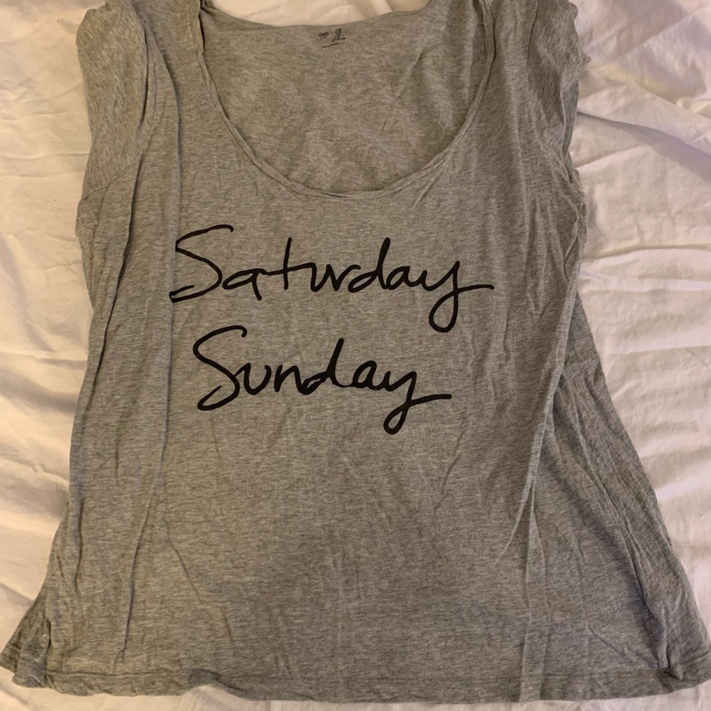 Gap Low Cut Capped Sleeve top